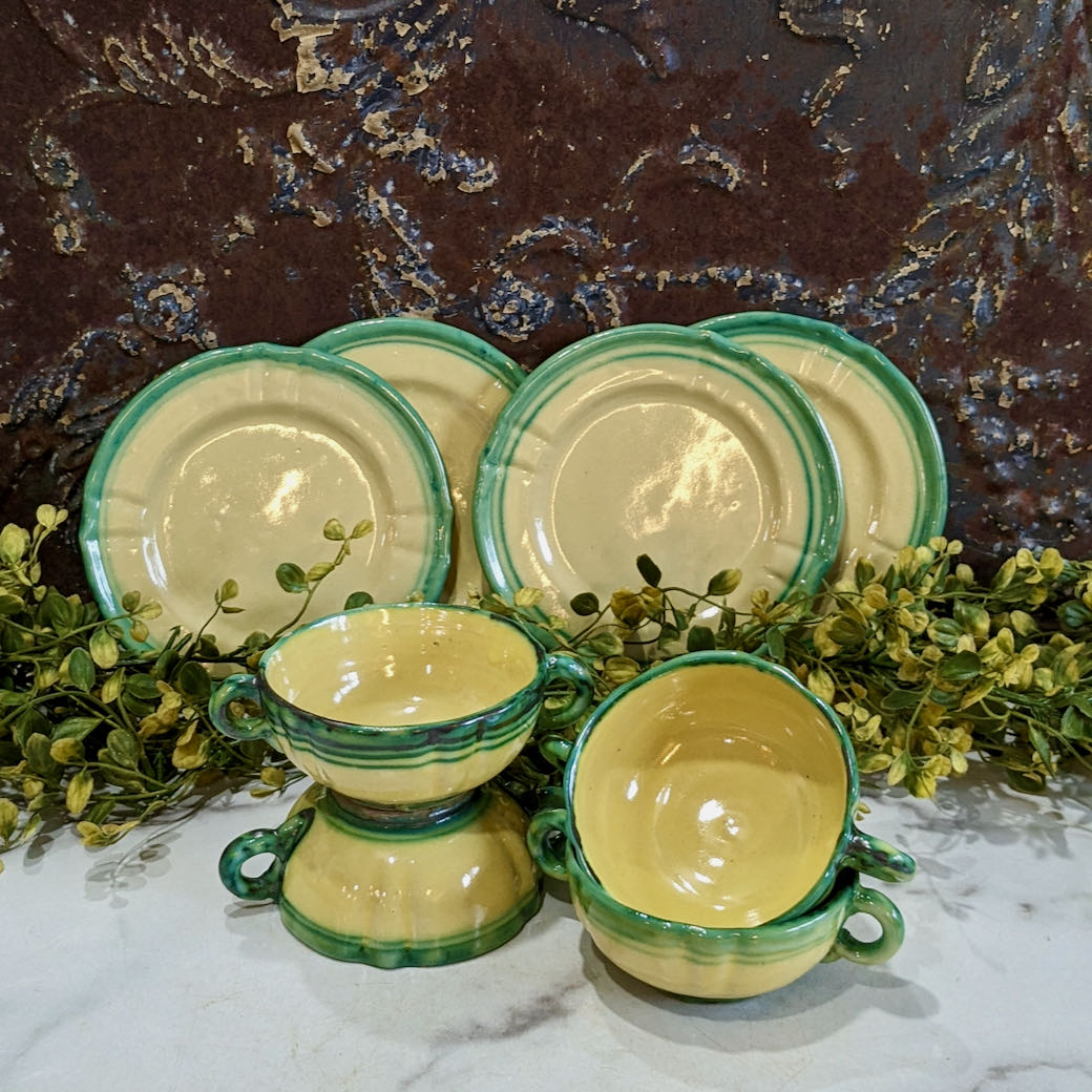 Set of Four Vintage Italian Deruta Cream Soup Bowls with Under Plates