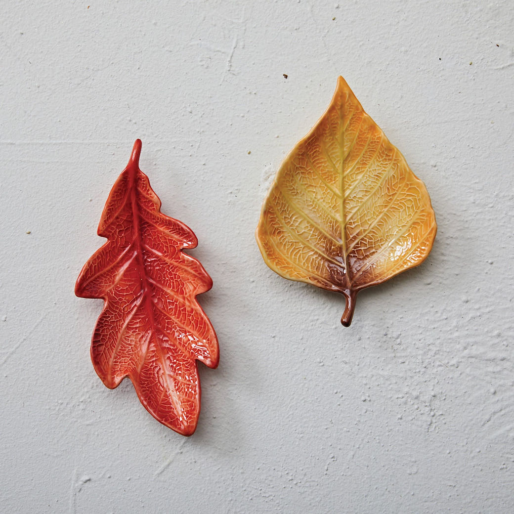Set of Two Small Leaf Plates - Red Oak & Ginkgo