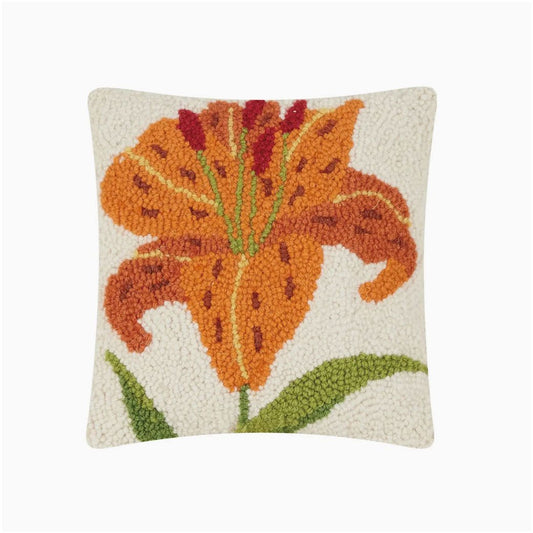 Petite Hooked Rug Pillow Day Lily Pattern - Marmalade Mercantile