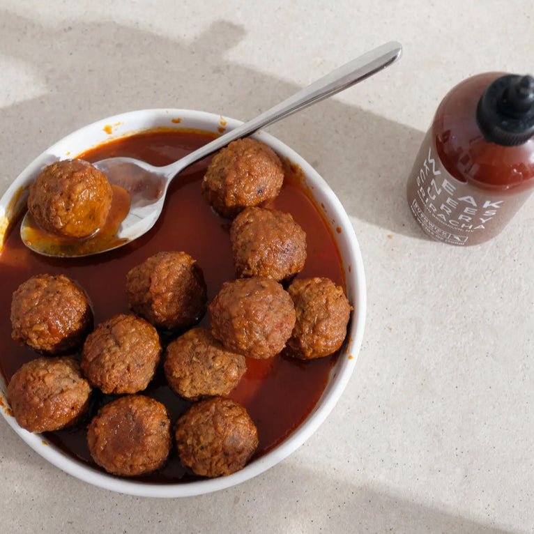 Bushwick Kitchen Weak Knees Gochujang Sriracha - Marmalade Mercantile