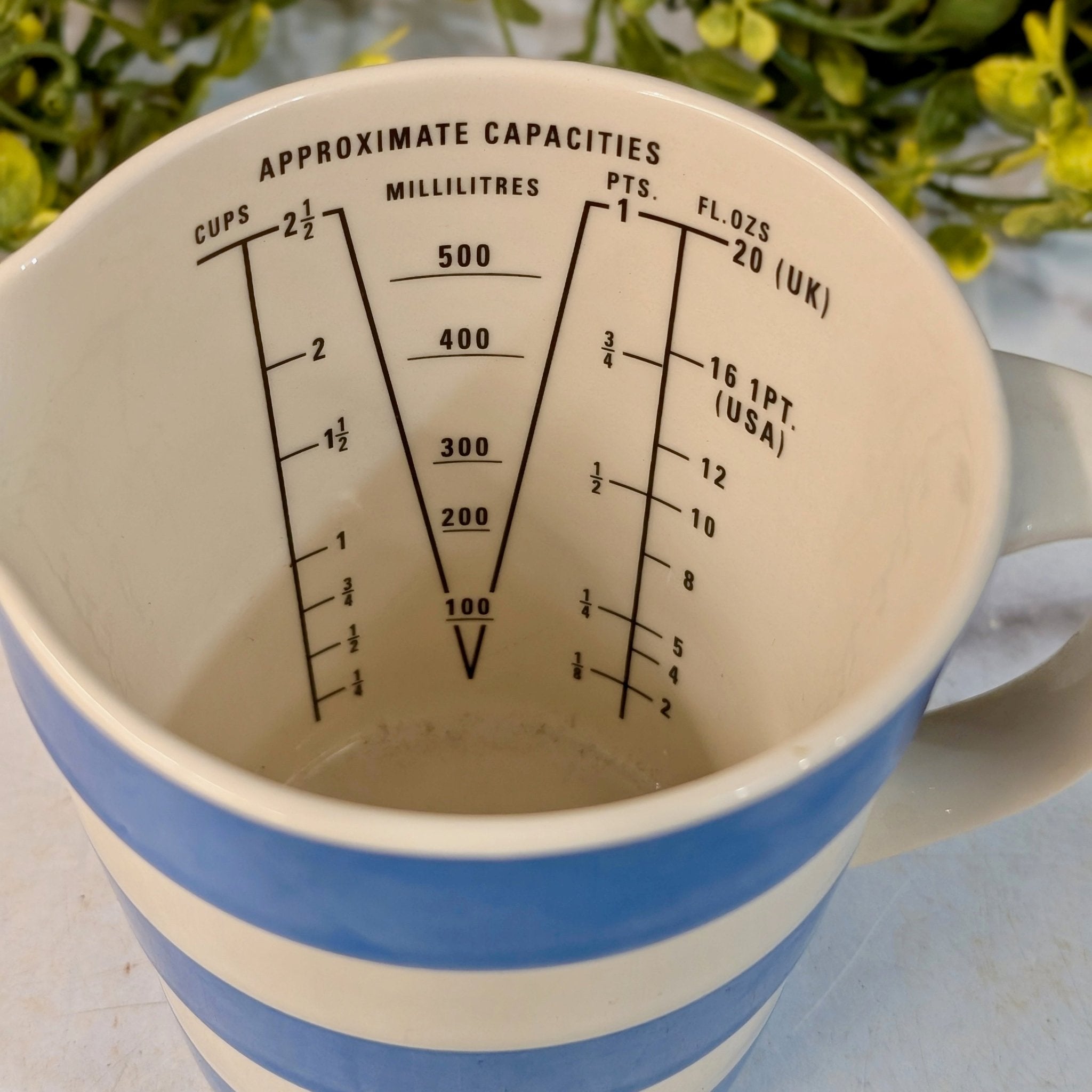 English Cornishware Measuring Jug - Marmalade Mercantile