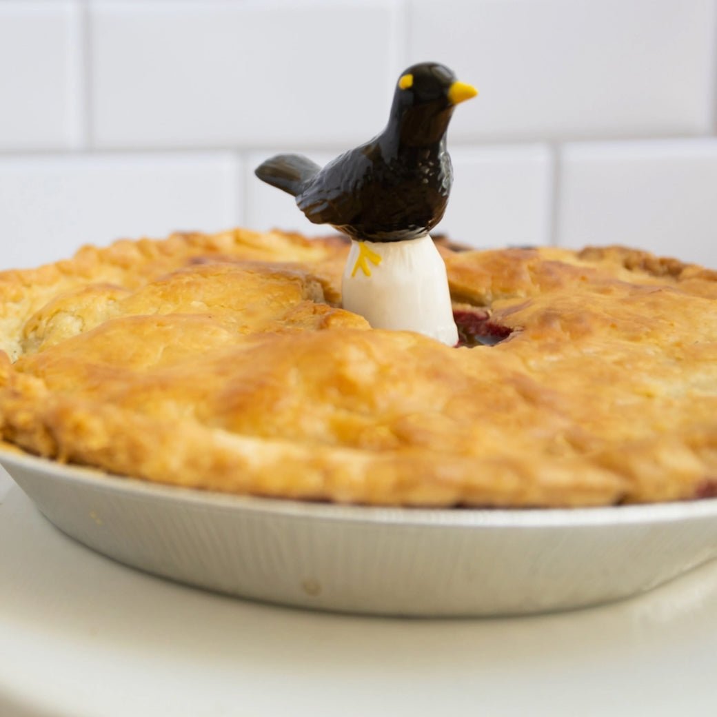 Hand-Painted Blackbird Pie Vent Ceramic Porcelain - Thumbnail 2
