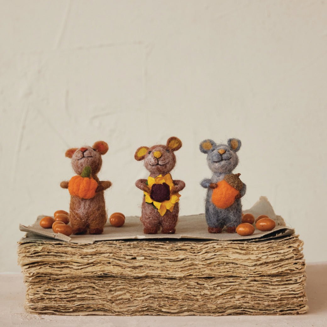 Handmade Wool Felt Mouse Critter CHOICE of Acorn, Pumpkin, or Sunflower - Marmalade Mercantile