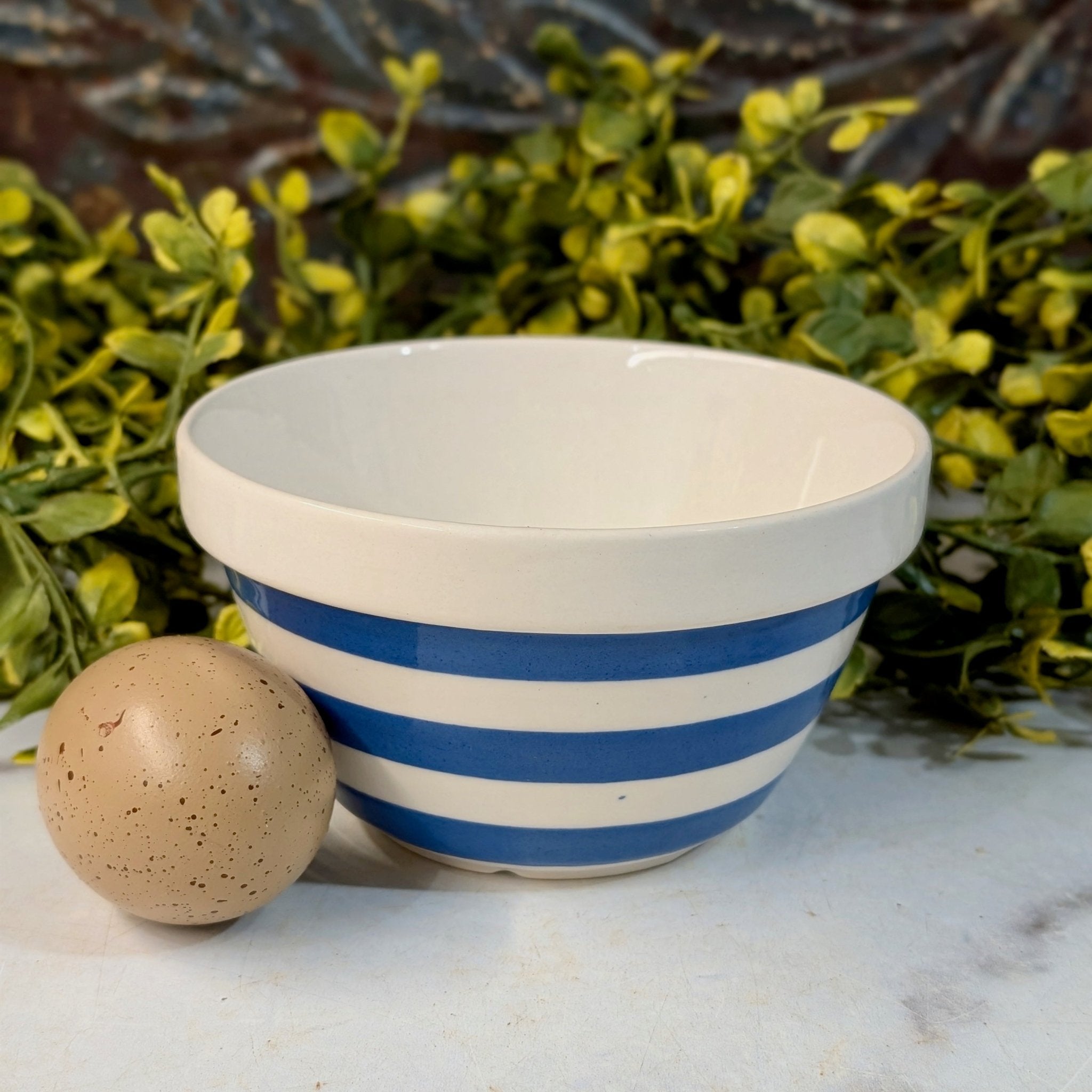 Set of Two English Cornishware Pudding Basins - Marmalade Mercantile