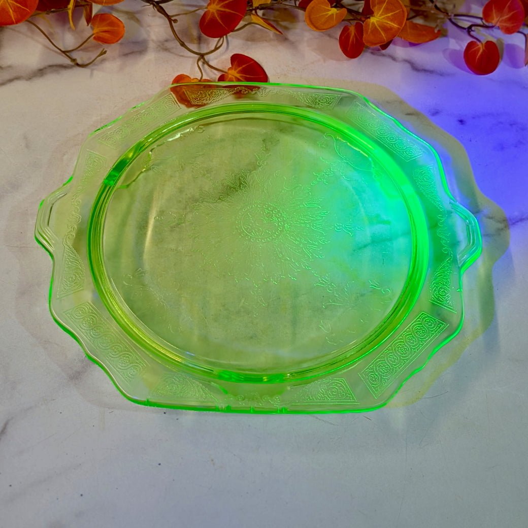 Vintage 1930s Scalloped Cake Plate Green Depression Uranium Glass - Marmalade Mercantile