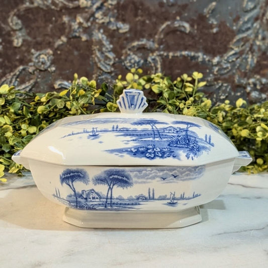 Vintage English A E Jones, Palissy 'Lakeland' Covered Serving Dish - Marmalade Mercantile