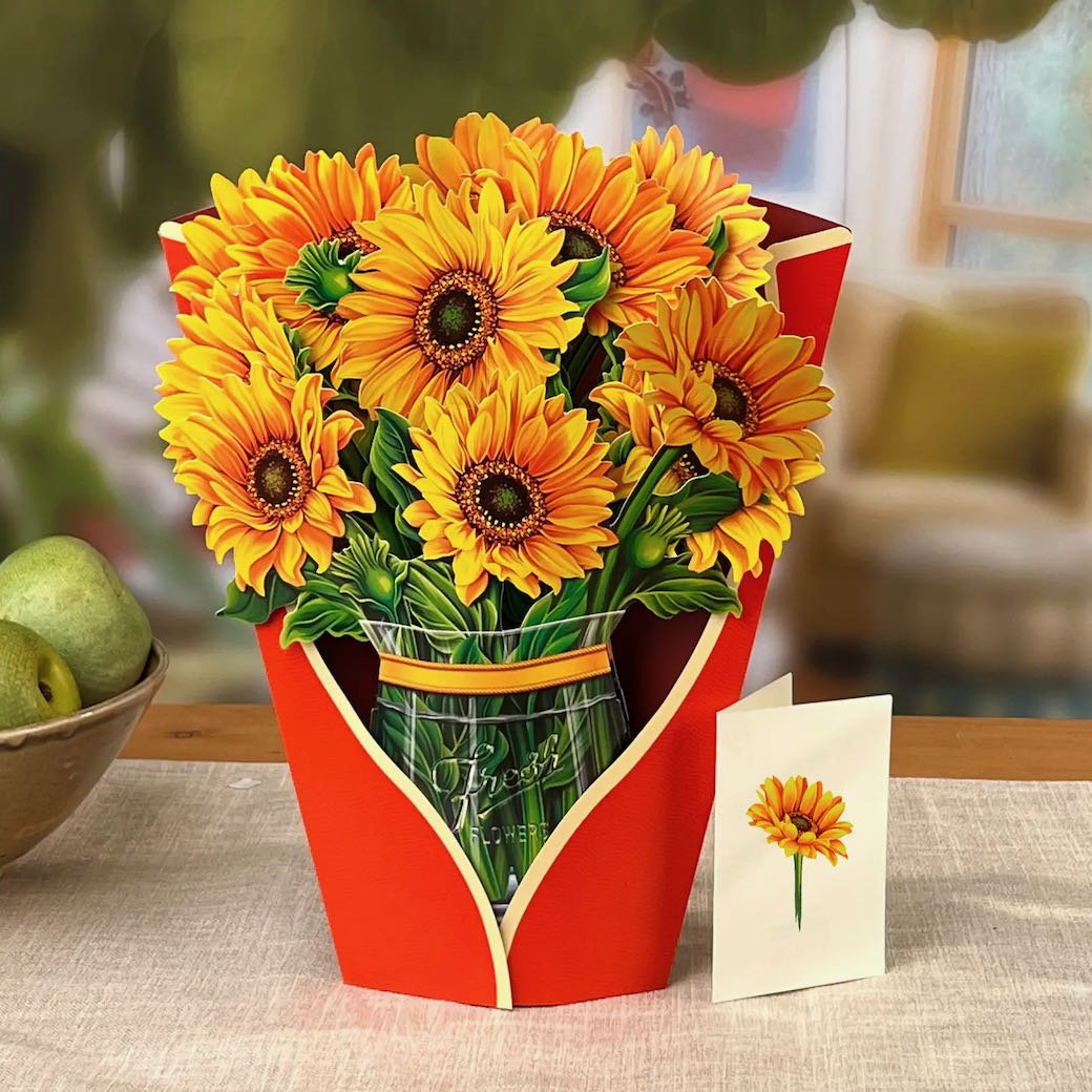 3D Life-Sized Paper Sunflower Bouquet Pop Up Greeting Card - Marmalade Mercantile