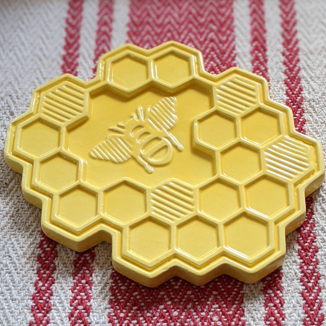 Ceramic Honeycomb & Honeybee Spoon Rest - B
