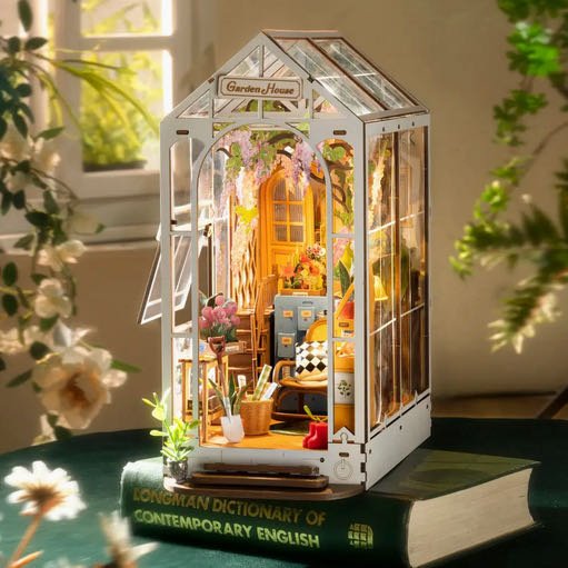 DIY Book Nook Garden House 3-D Puzzle - Marmalade Mercantile