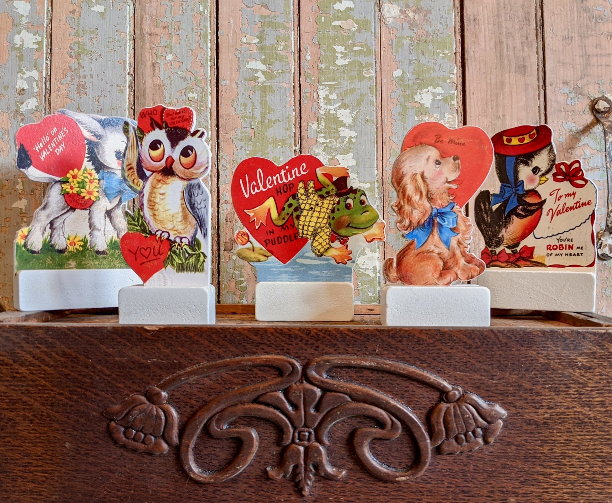 Stand Up Set of Five Wooden Vintage-Style Valentines - Marmalade Mercantile