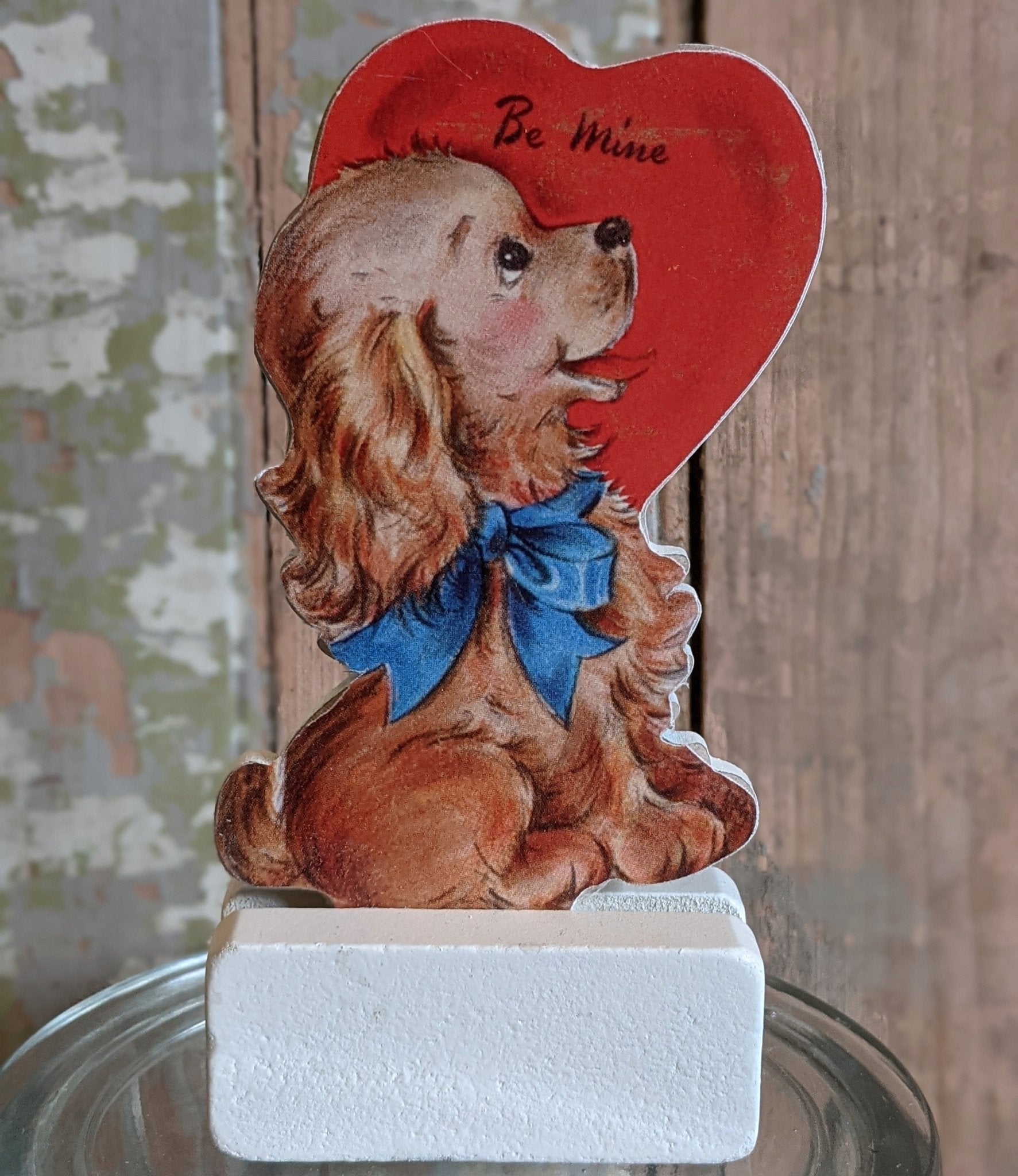 Stand Up Set of Five Wooden Vintage-Style Valentines - Marmalade Mercantile
